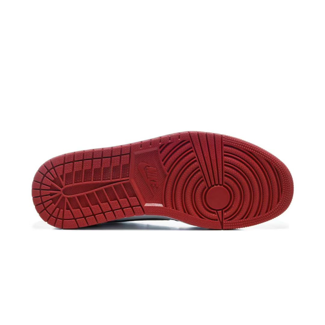 Air Jordan 1 Low OG X Travis Scott “Reverse Chicago”