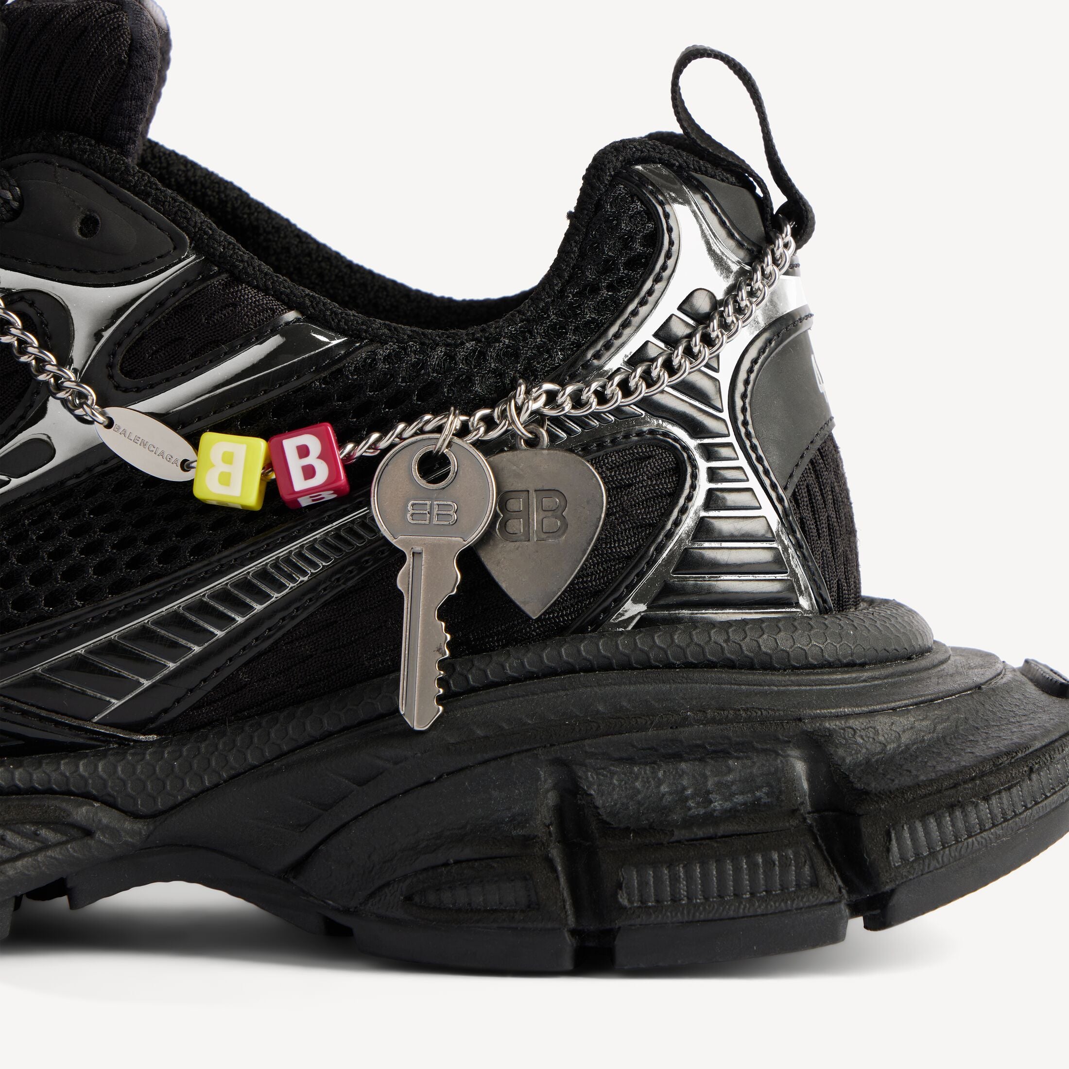 3xl Sneaker Mit Anhängern Balenciaga
